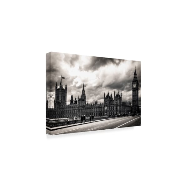 Giuseppe Torre 'London Black And White' Canvas Art,22x32